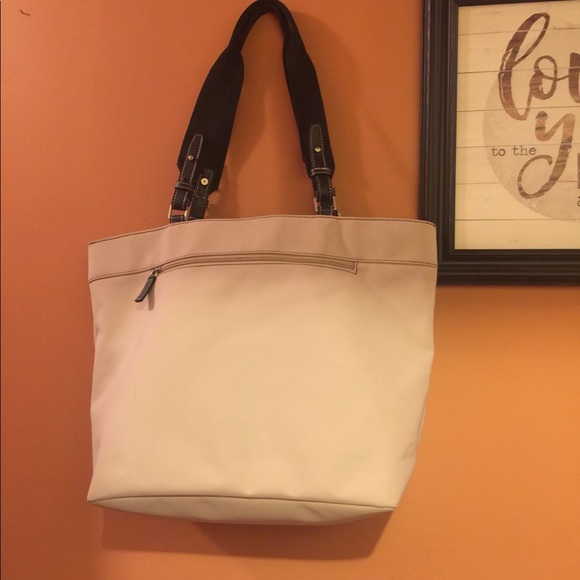 Kenneth Cole Reaction - Picture 2 of 2